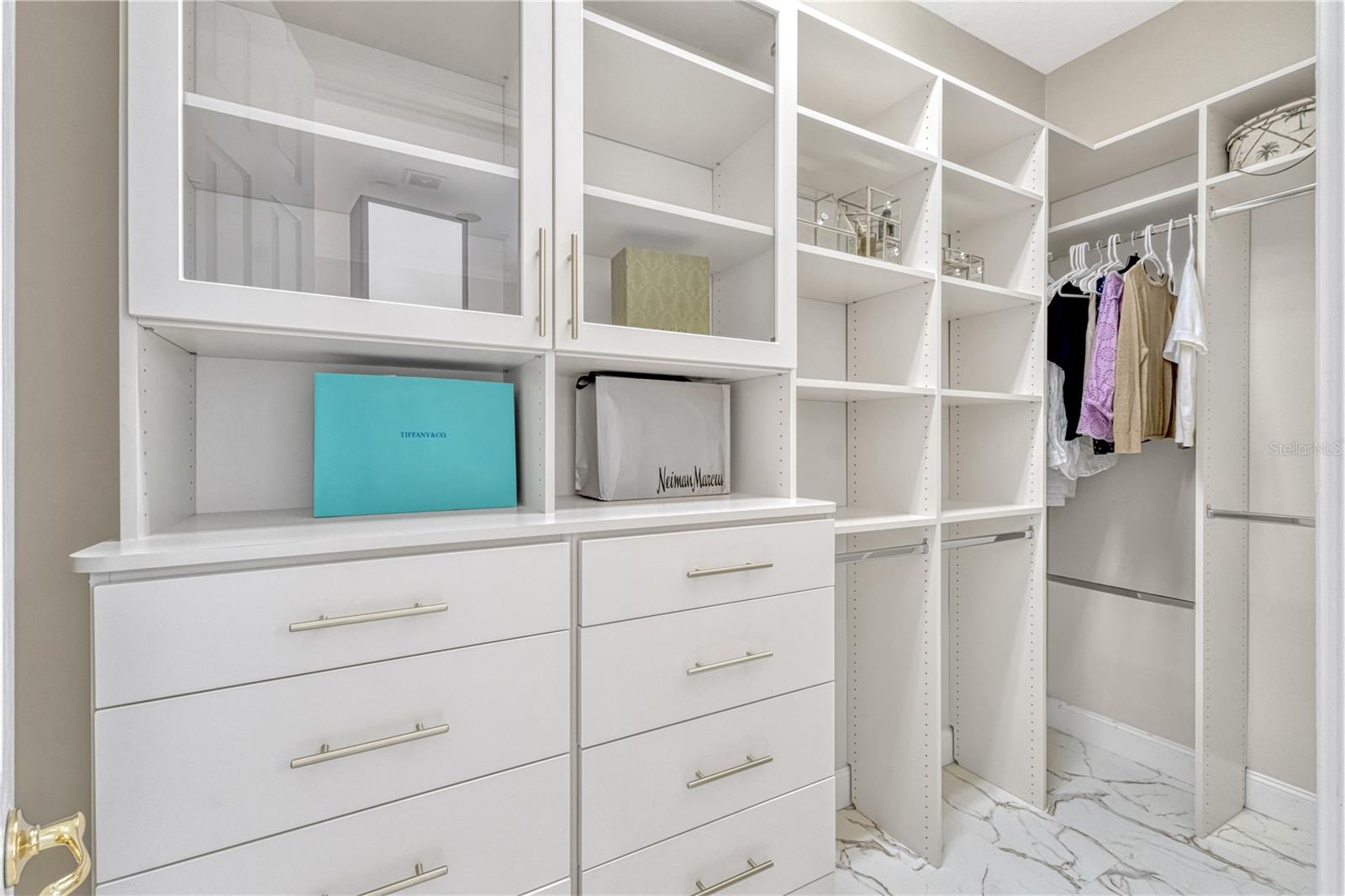 KEENES POINTE - Residential