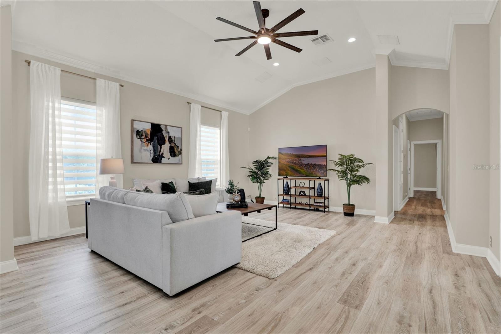 KEENES POINTE - Residential