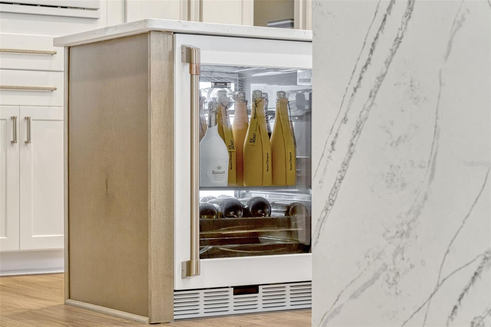 KEENES POINTE - Residential