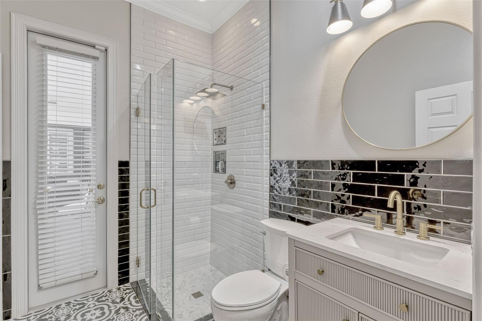 KEENES POINTE - Residential