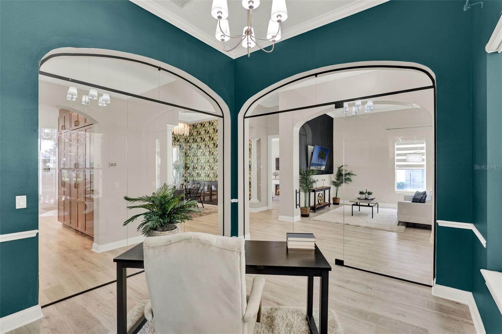 KEENES POINTE - Residential