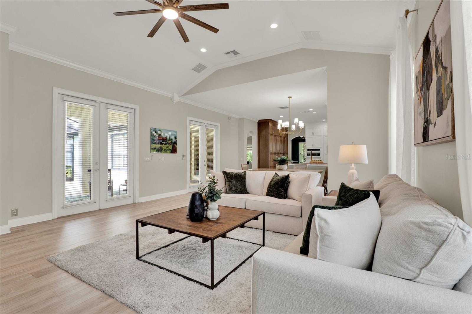 KEENES POINTE - Residential