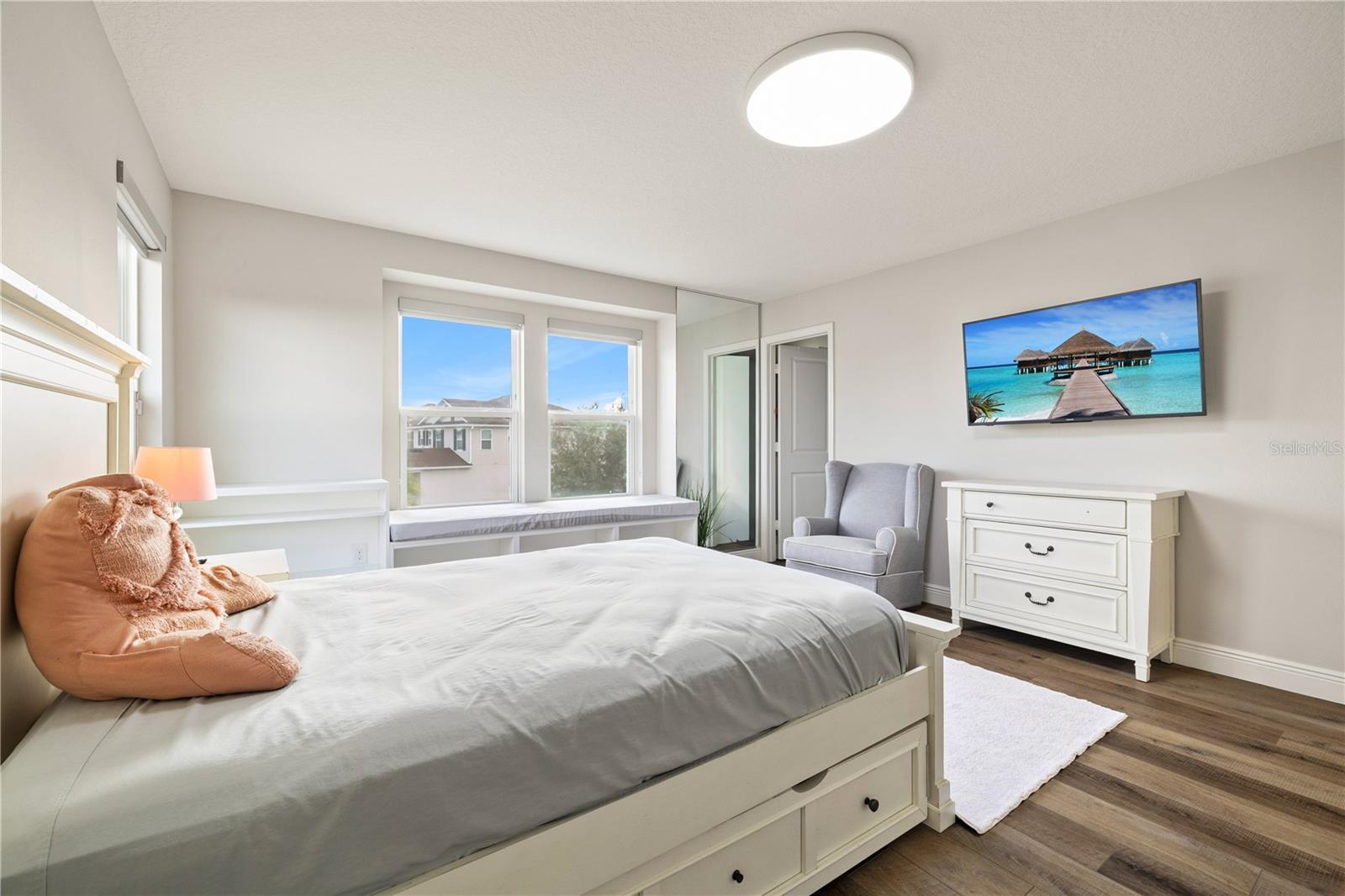 ORCHARD PK/STILLWATER XING PH - Residential