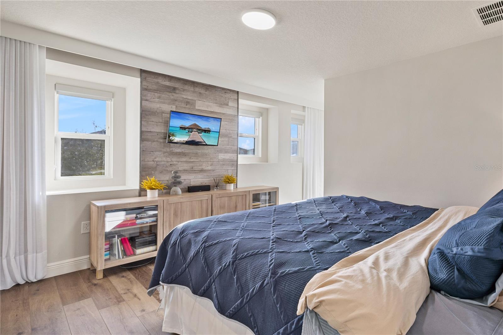 ORCHARD PK/STILLWATER XING PH - Residential