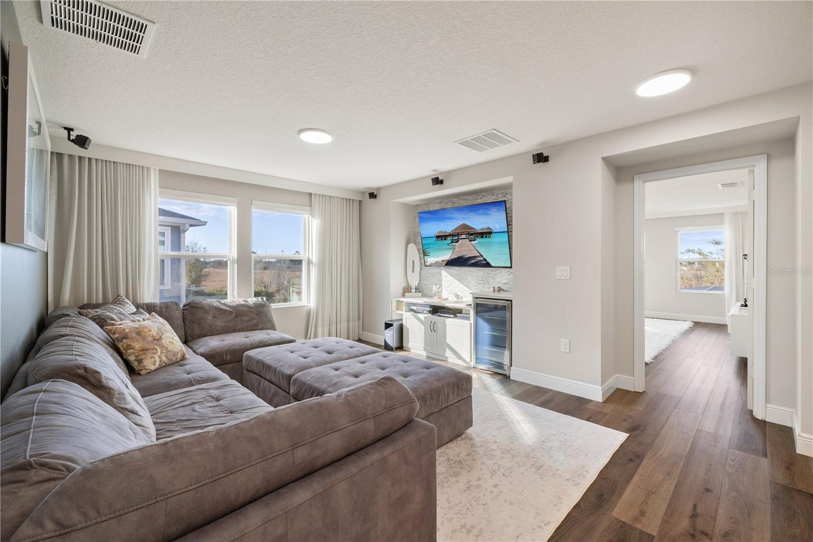 ORCHARD PK/STILLWATER XING PH - Residential