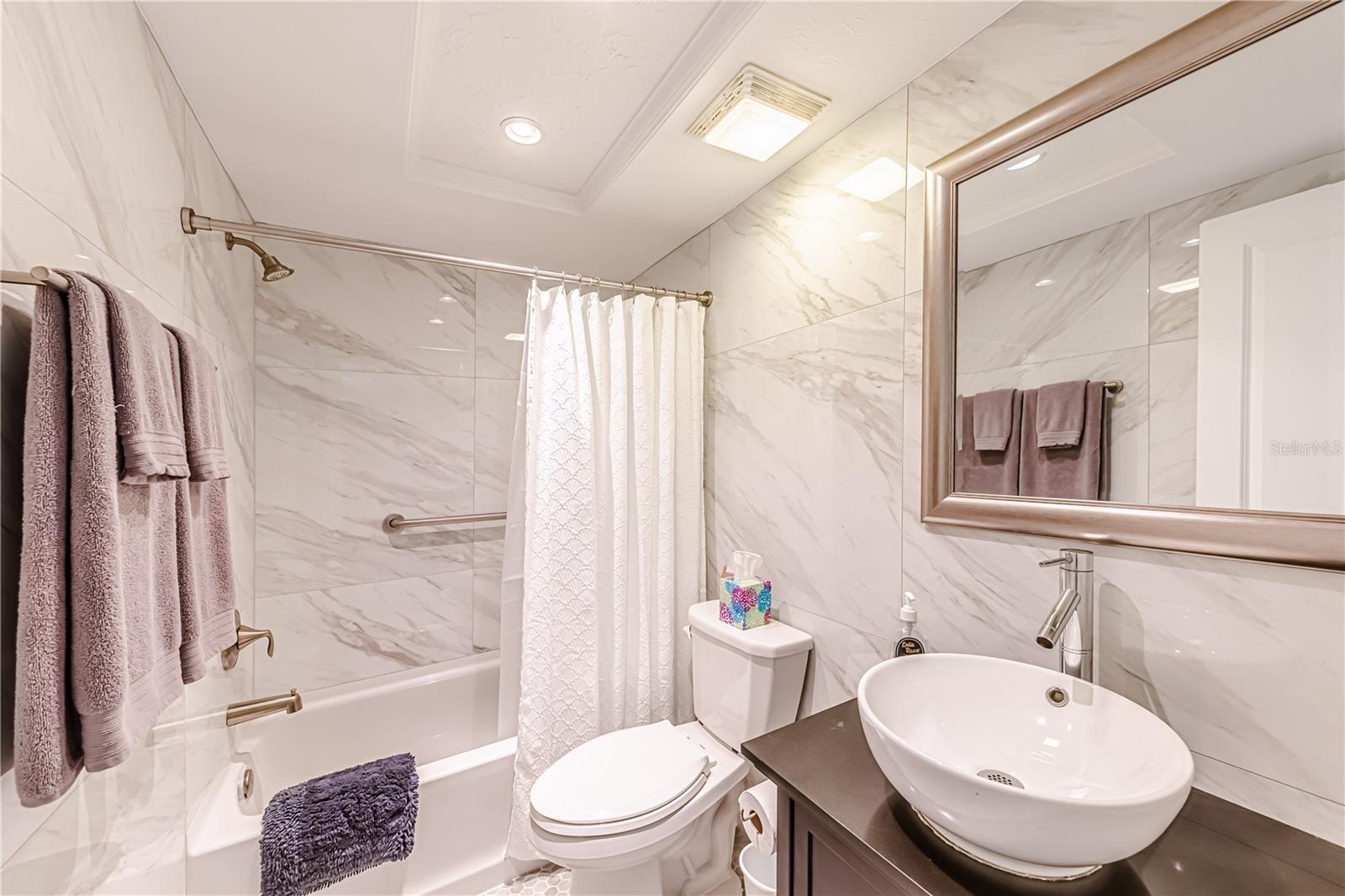 SAN CRISTOBAL - Residential Lease
