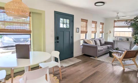 4711 Hollingsworth Avenue, Sarasota, FL 34233