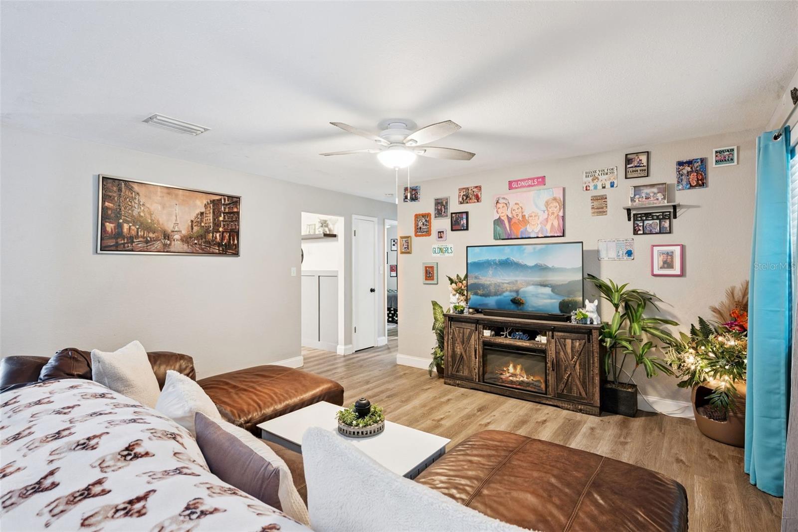 ROLLING OAKS - Residential