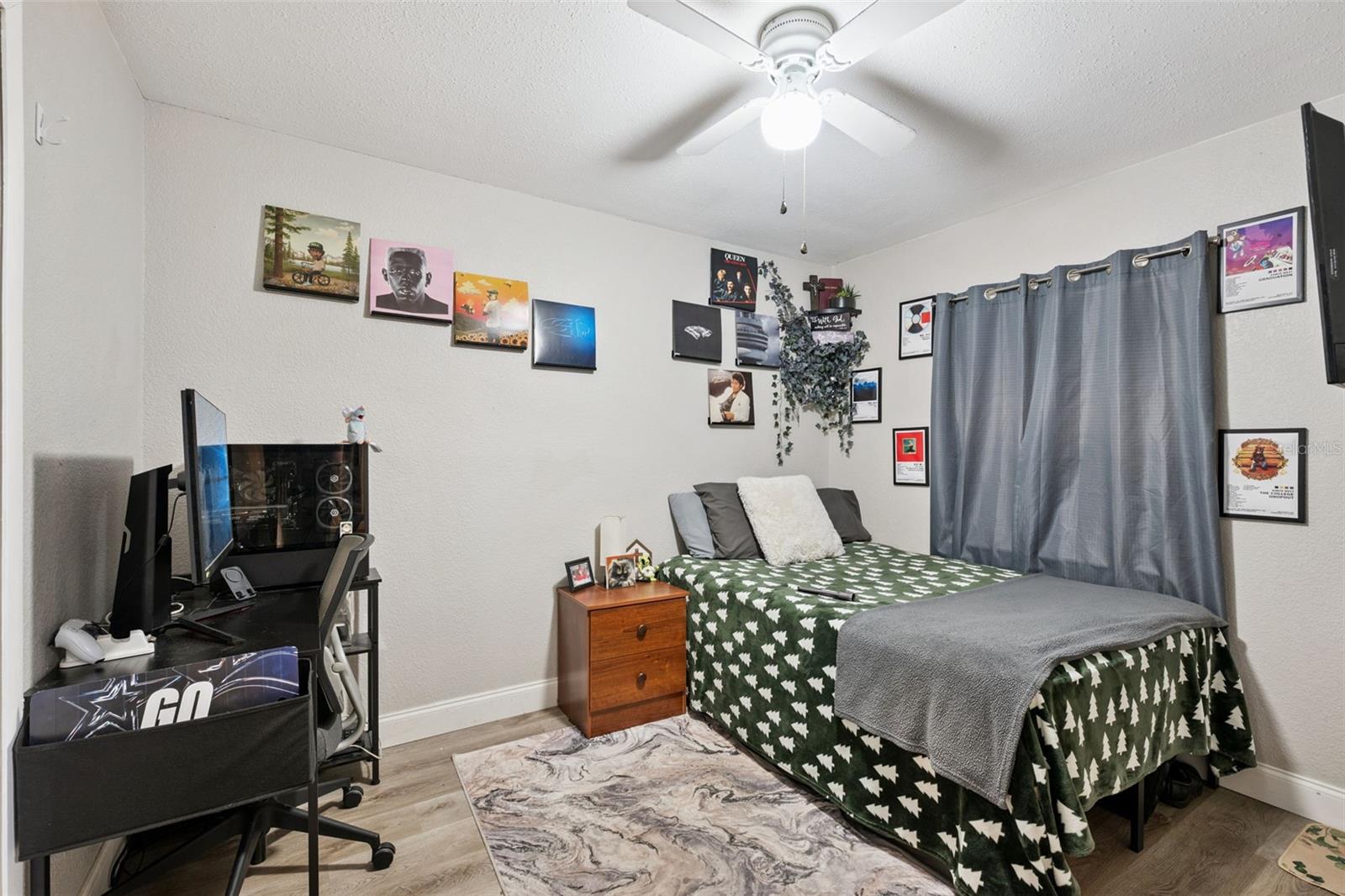 ROLLING OAKS - Residential