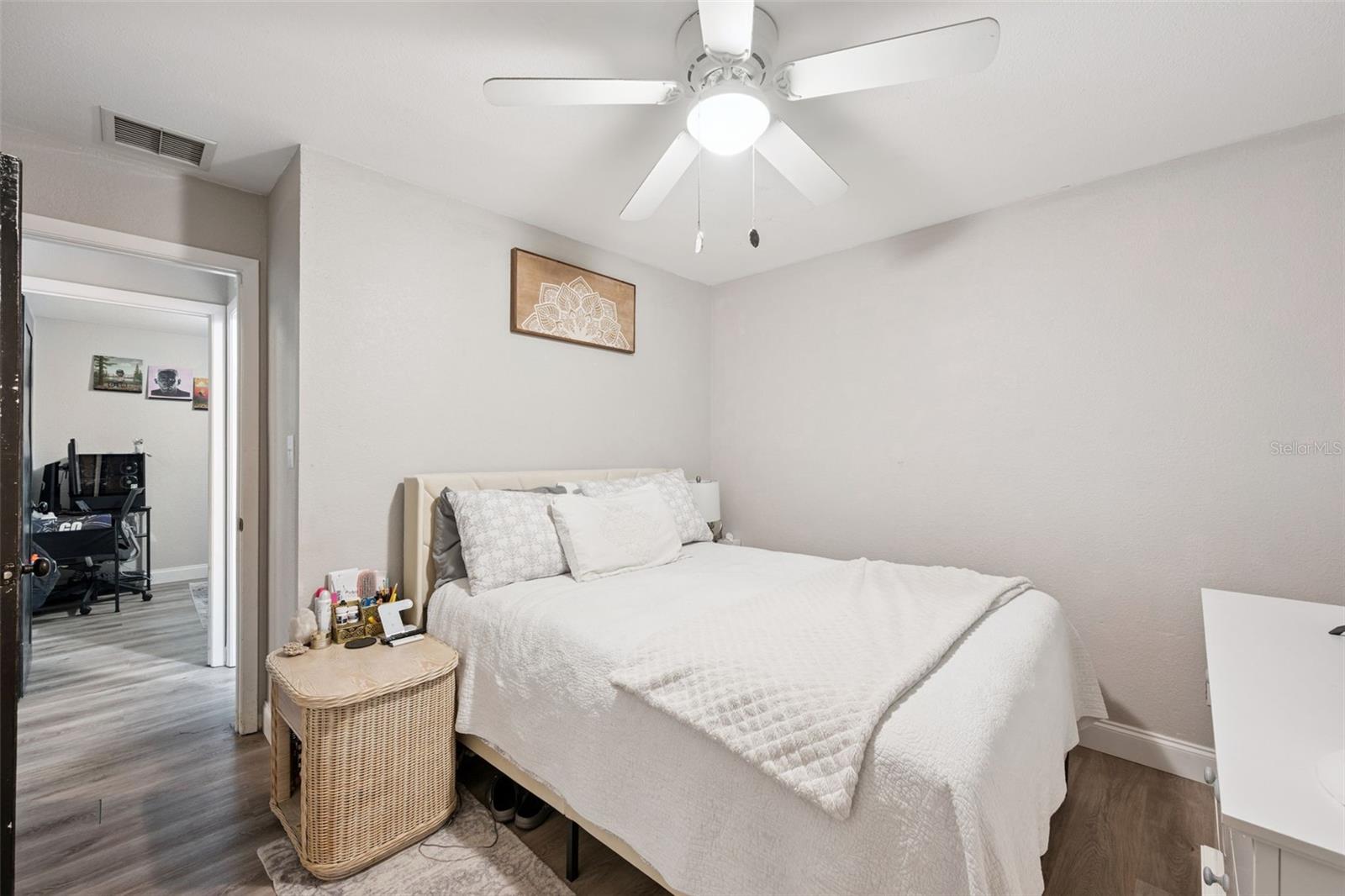 ROLLING OAKS - Residential