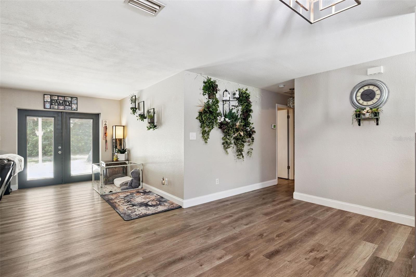 ROLLING OAKS - Residential