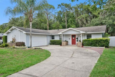 Photo of 1335 Yvonne Street, Apopka, FL 32712 (MLS # O6412870)