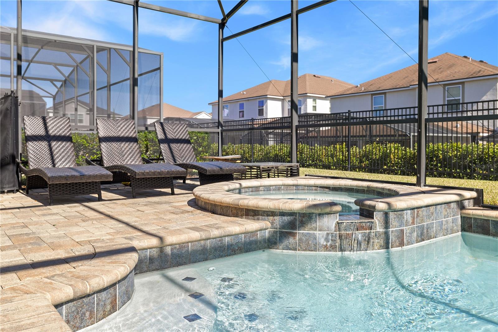 SOLARA RESORT - Residential