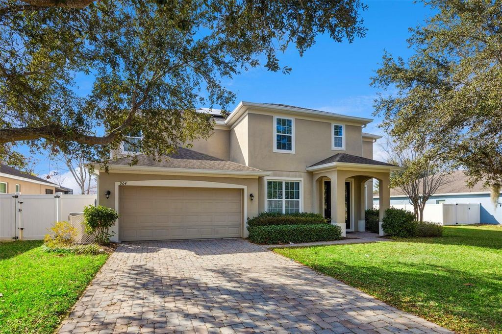 Photo of 964 Galway Boulevard, Apopka, FL 32703 (MLS # O6376744)