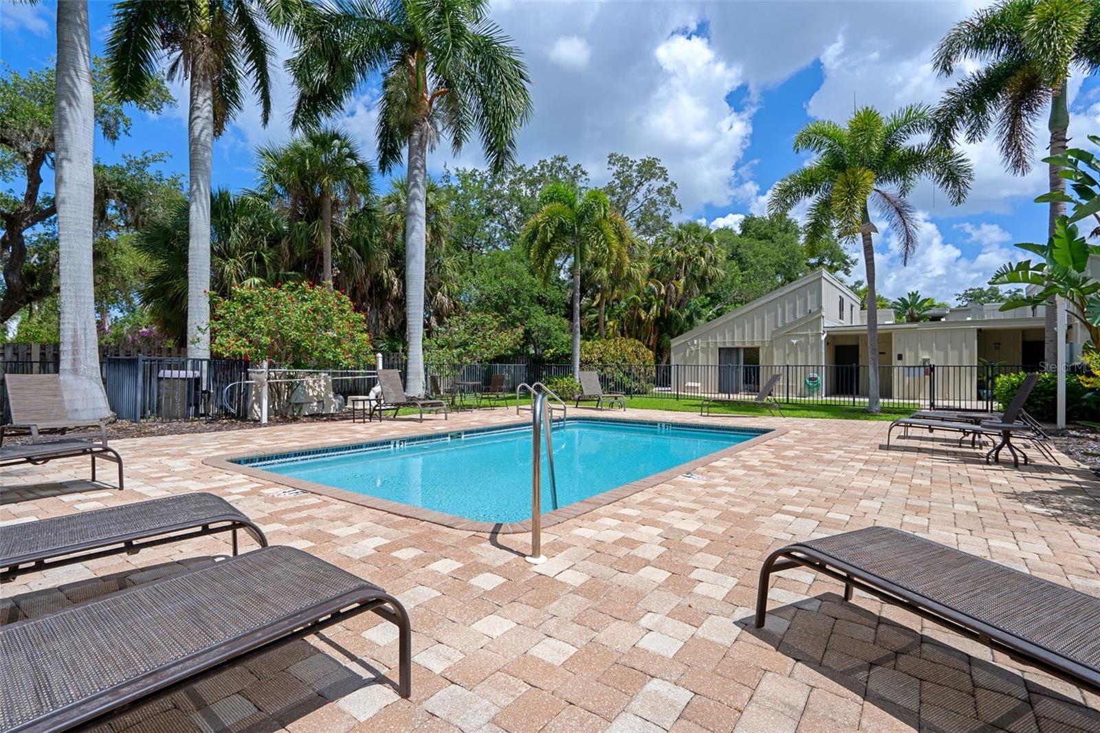 CORDOVA GARDENS III - Residential