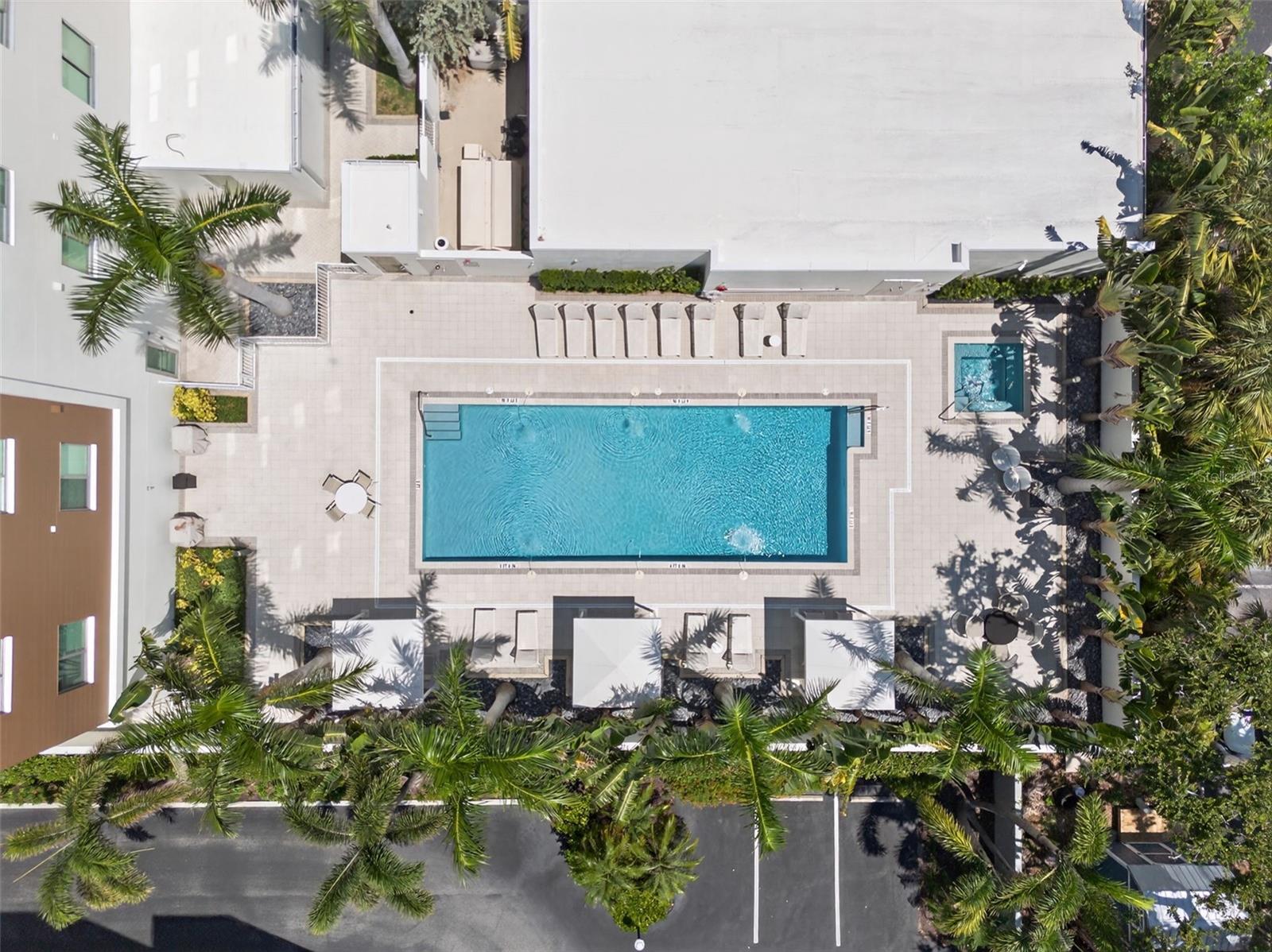 7 ONE ONE PALM - Residential