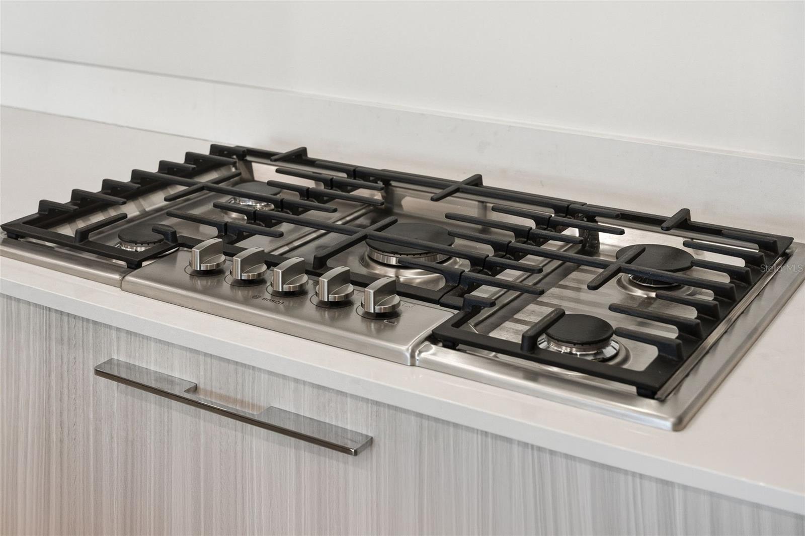 7 ONE ONE PALM - Residential