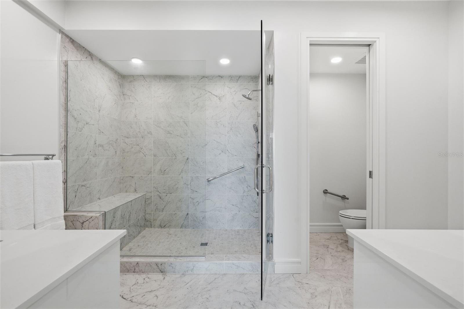 7 ONE ONE PALM - Residential