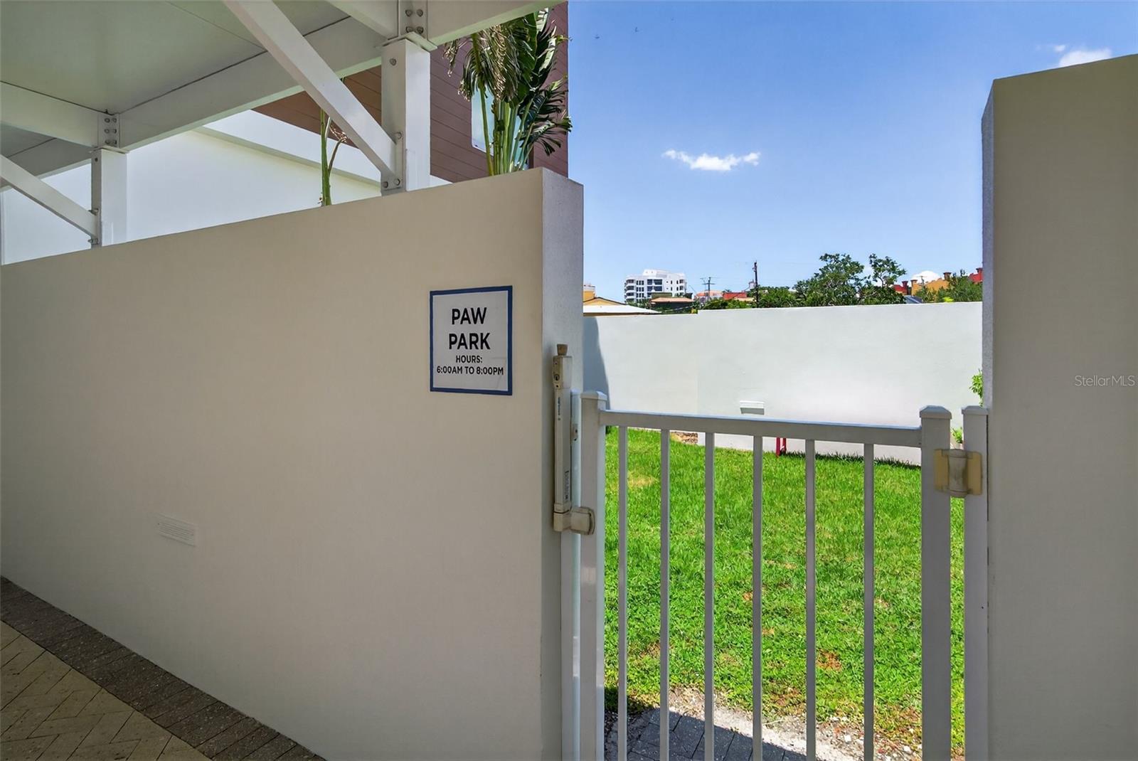 7 ONE ONE PALM - Residential