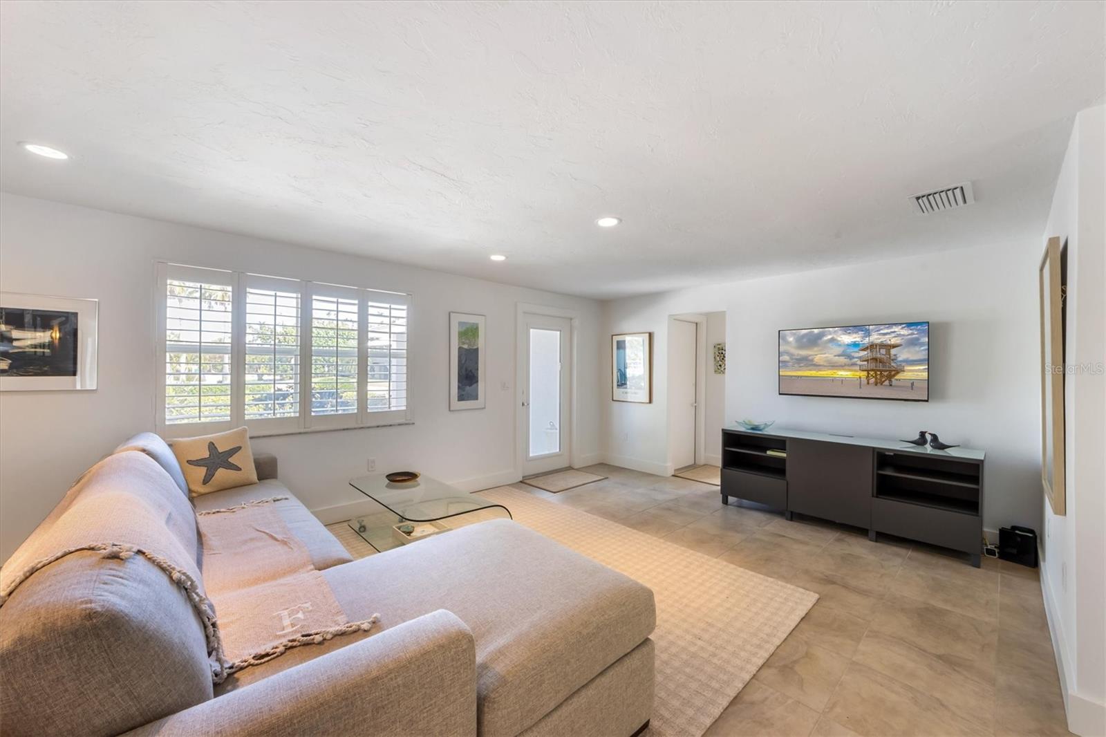 LUANA ISLES - Residential