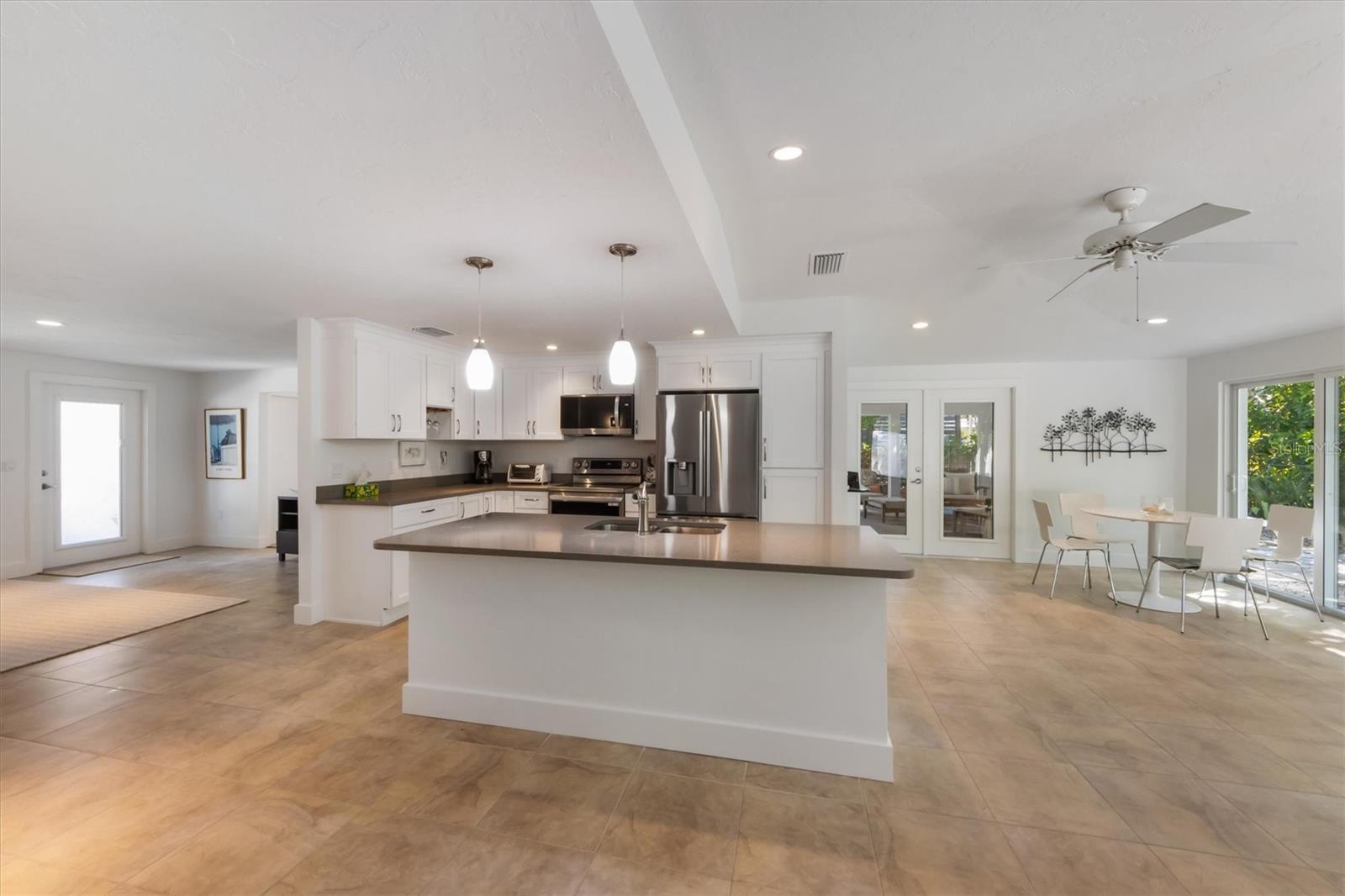 LUANA ISLES - Residential