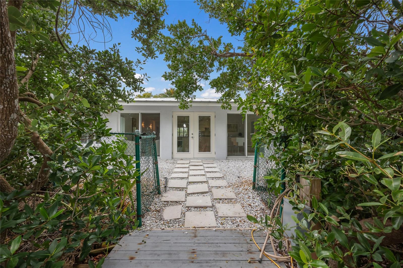 LUANA ISLES - Residential