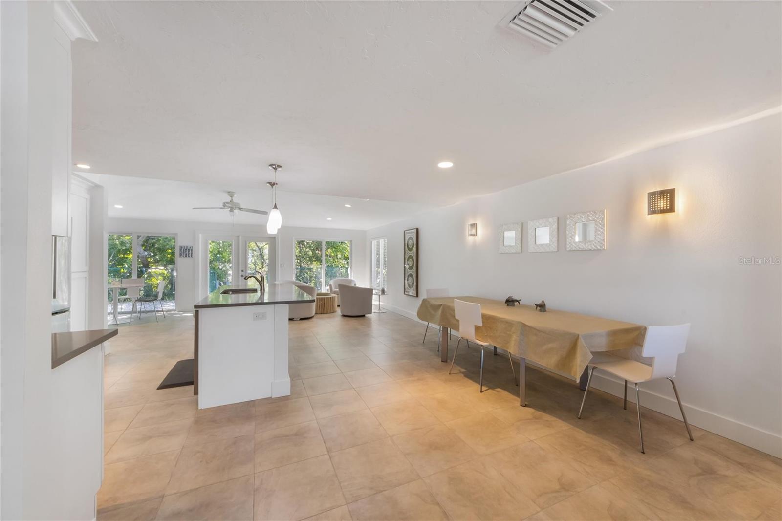 LUANA ISLES - Residential