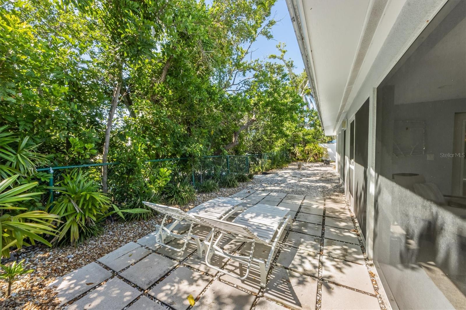 LUANA ISLES - Residential