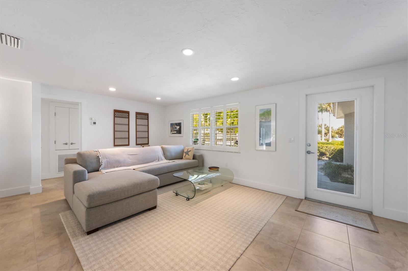 LUANA ISLES - Residential