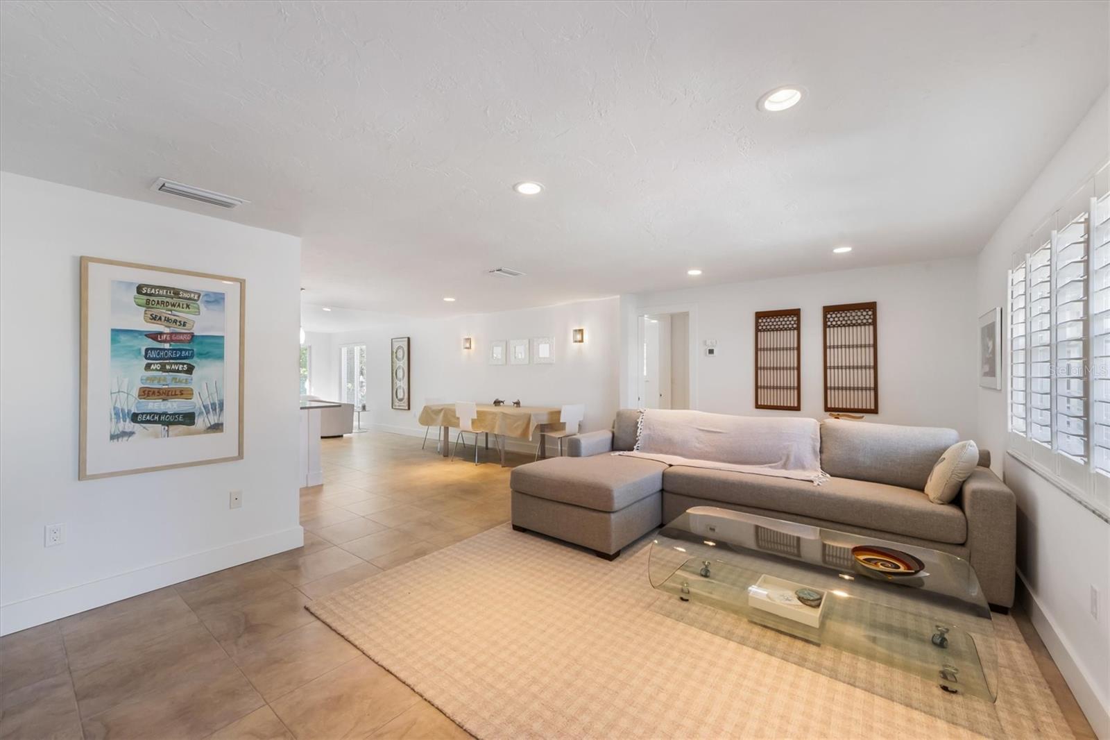 LUANA ISLES - Residential