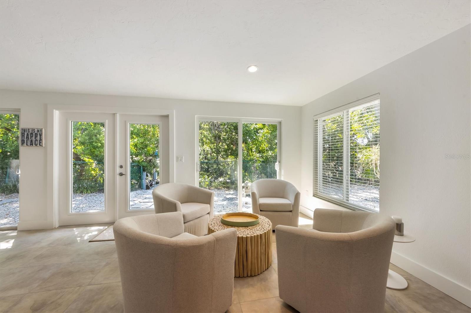 LUANA ISLES - Residential