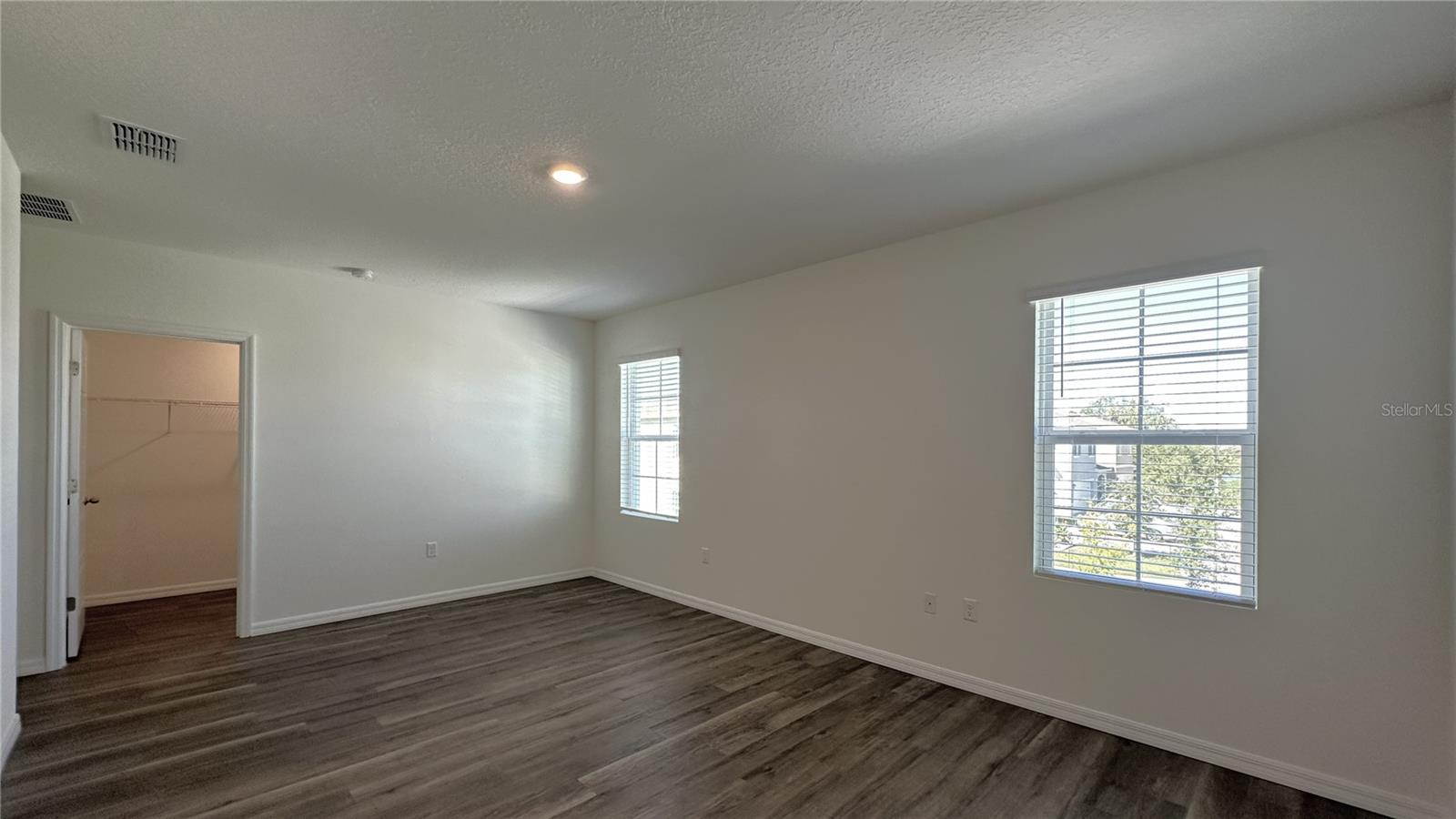 CASCADES PHS 1A & 1B - Residential Lease