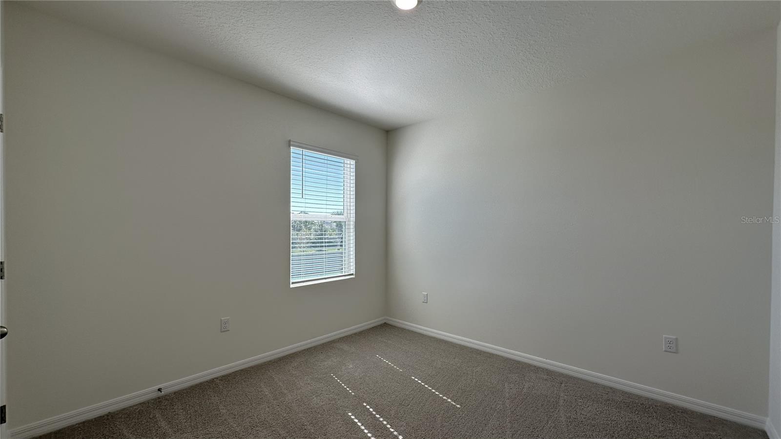 CASCADES PHS 1A & 1B - Residential Lease