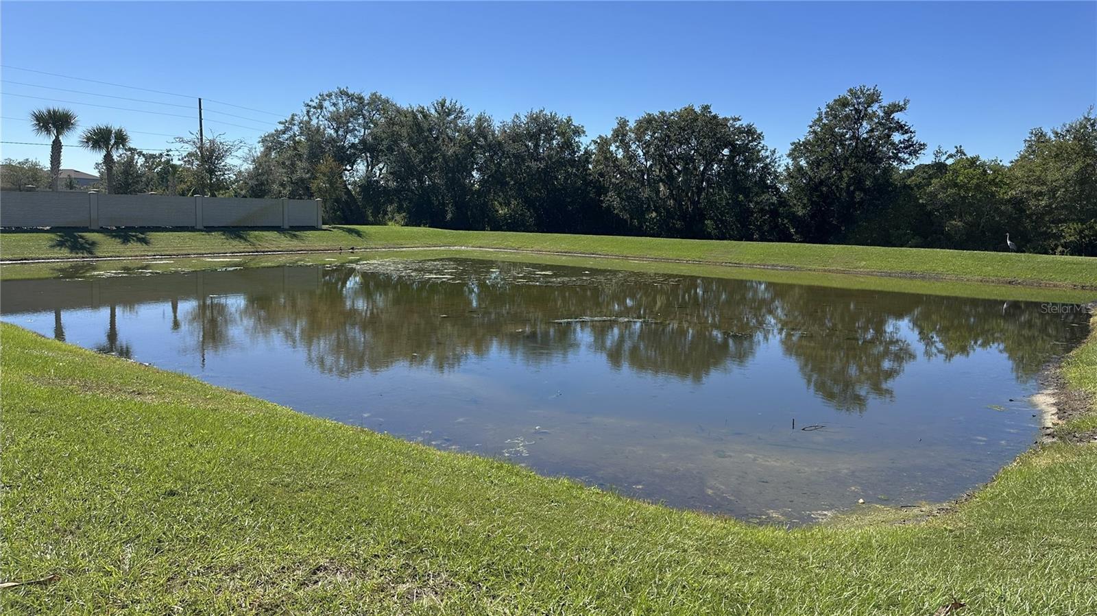 CASCADES PHS 1A & 1B - Residential Lease