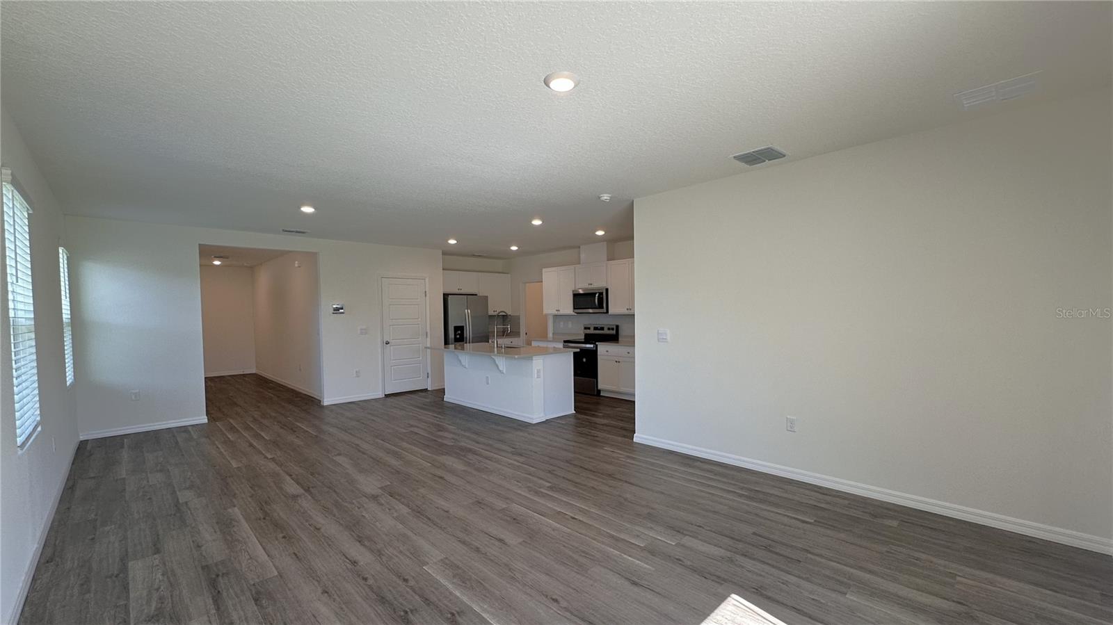 CASCADES PHS 1A & 1B - Residential Lease