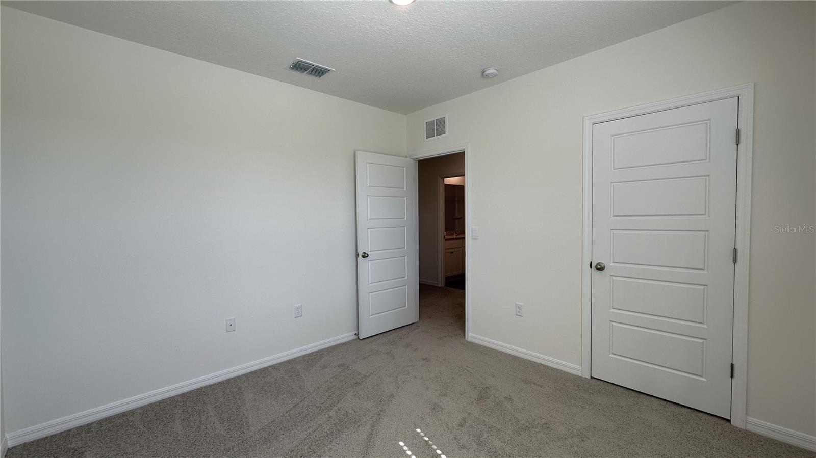 CASCADES PHS 1A & 1B - Residential Lease