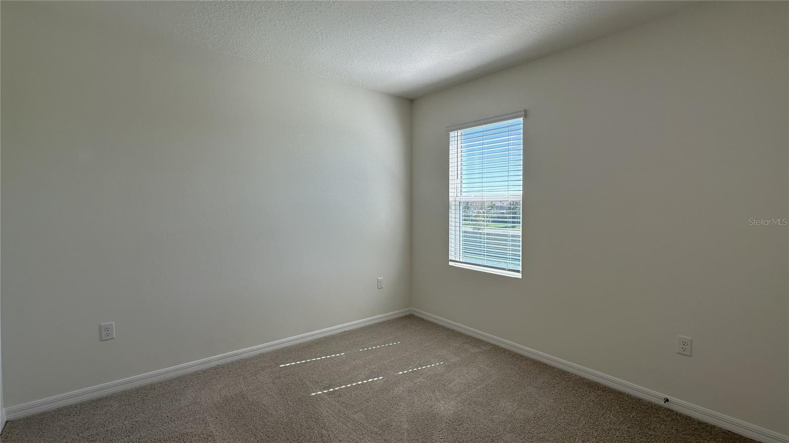 CASCADES PHS 1A & 1B - Residential Lease