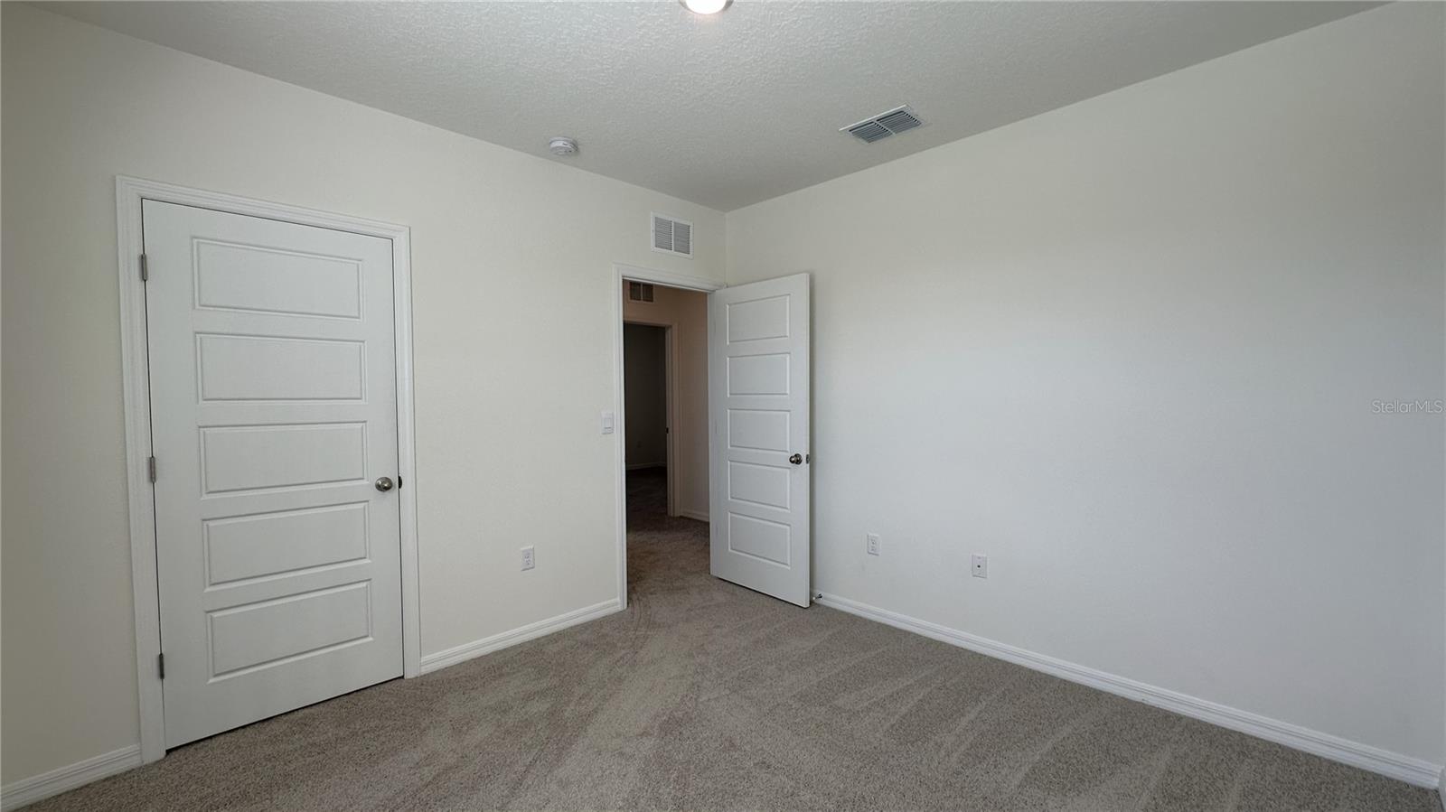 CASCADES PHS 1A & 1B - Residential Lease