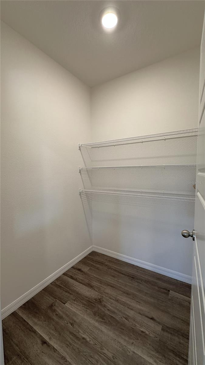 CASCADES PHS 1A & 1B - Residential Lease