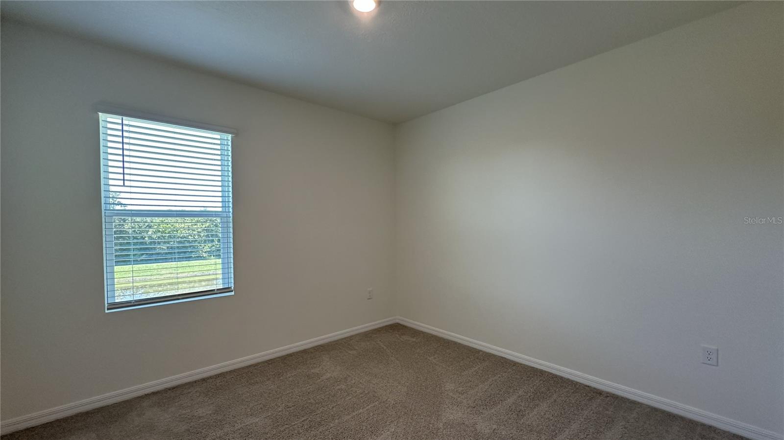 CASCADES PHS 1A & 1B - Residential Lease