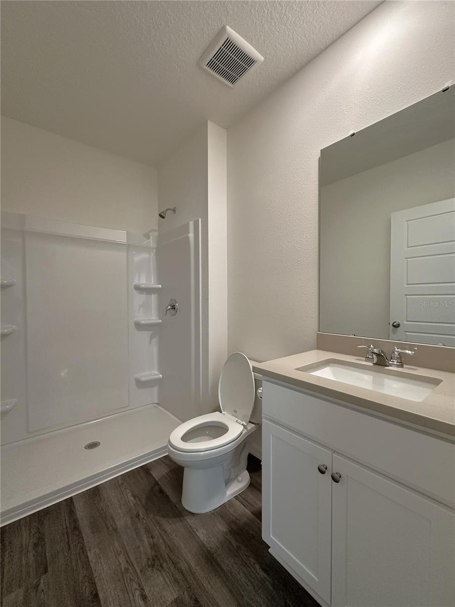 CASCADES PHS 1A & 1B - Residential Lease