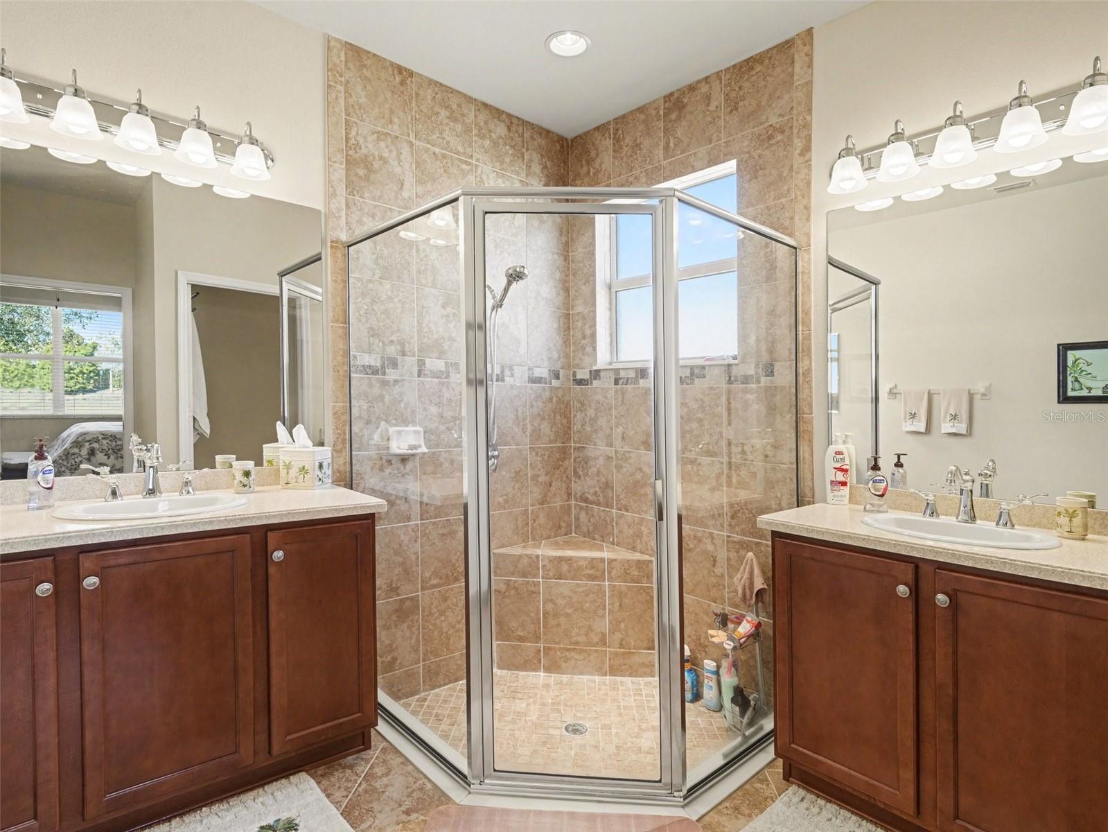 VALENCIA LAKES TR MM PH 3 - Residential