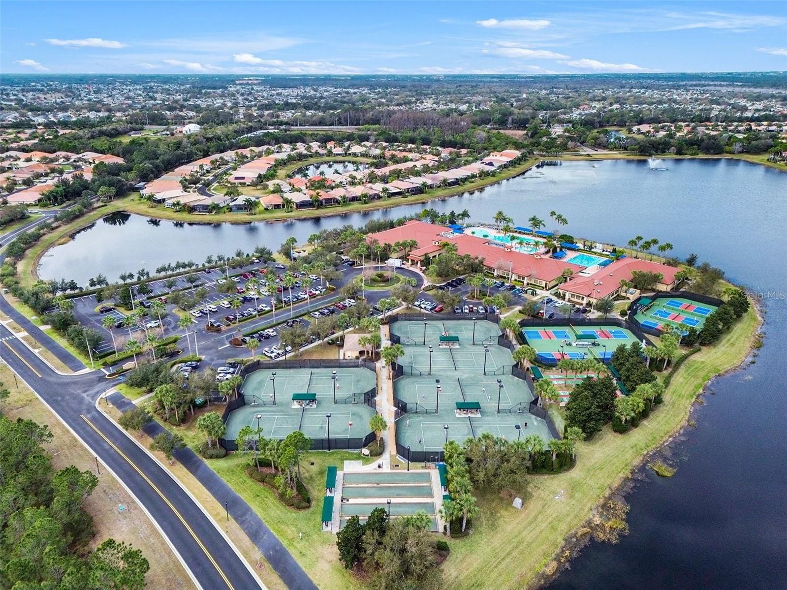 VALENCIA LAKES TR MM PH 3 - Residential