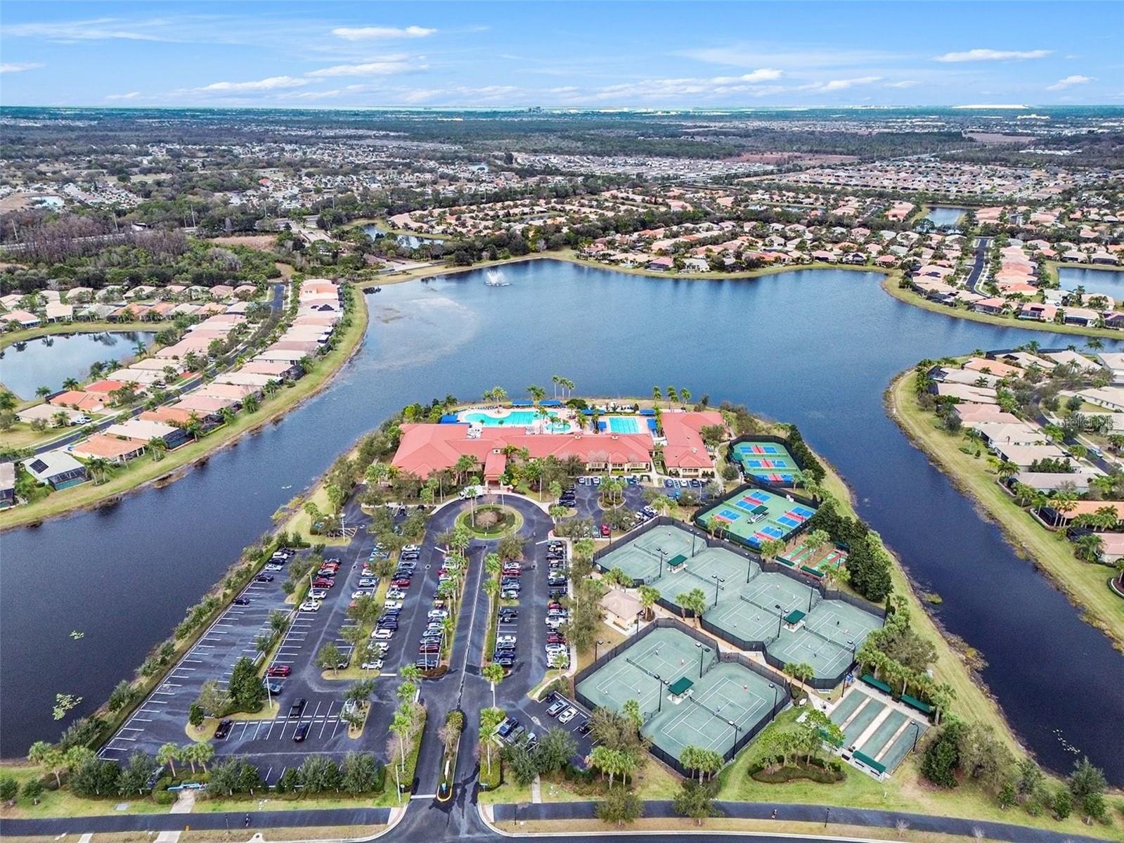 VALENCIA LAKES TR MM PH 3 - Residential