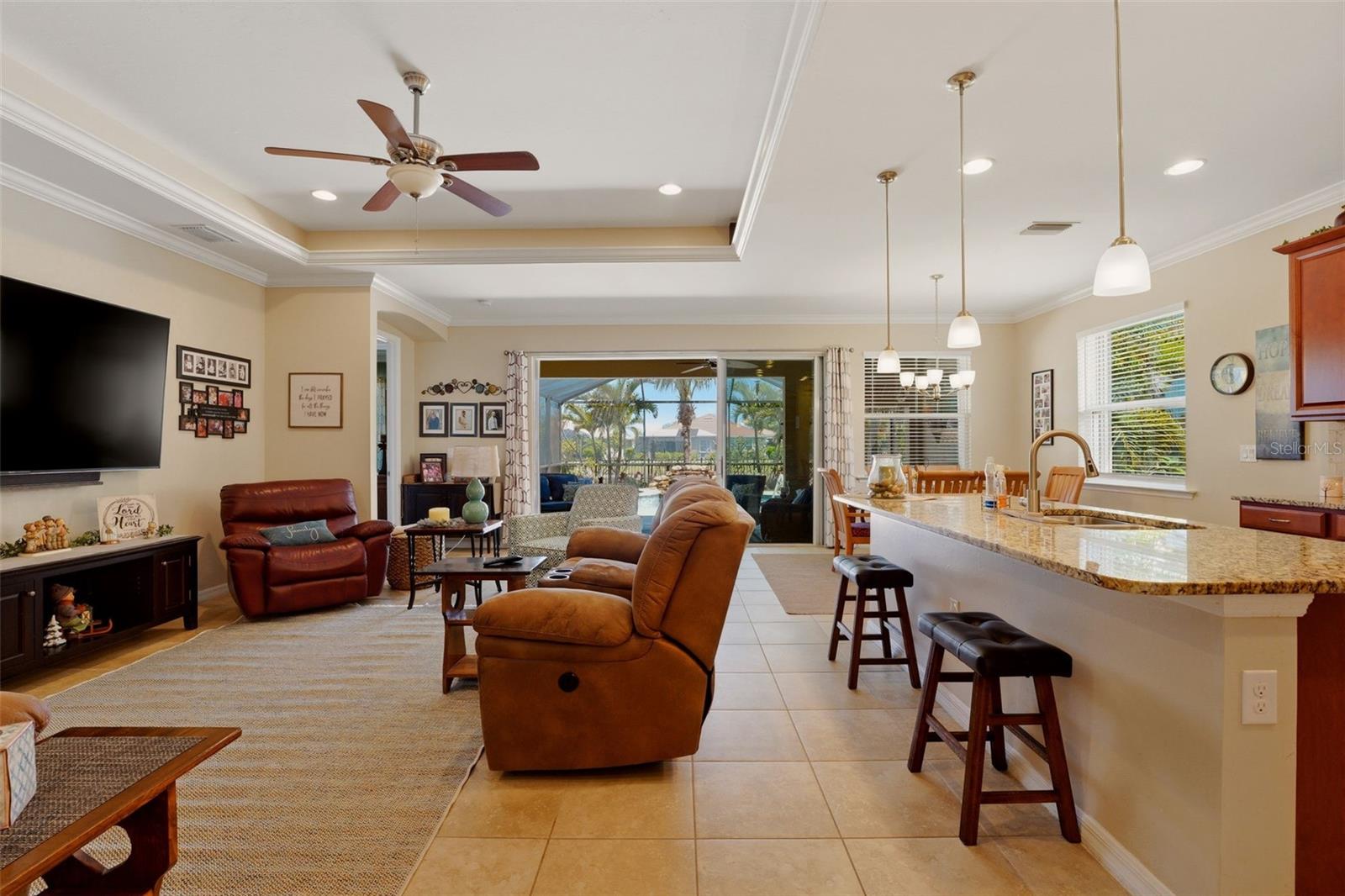 CARIBBEAN VILLAGE - Residential