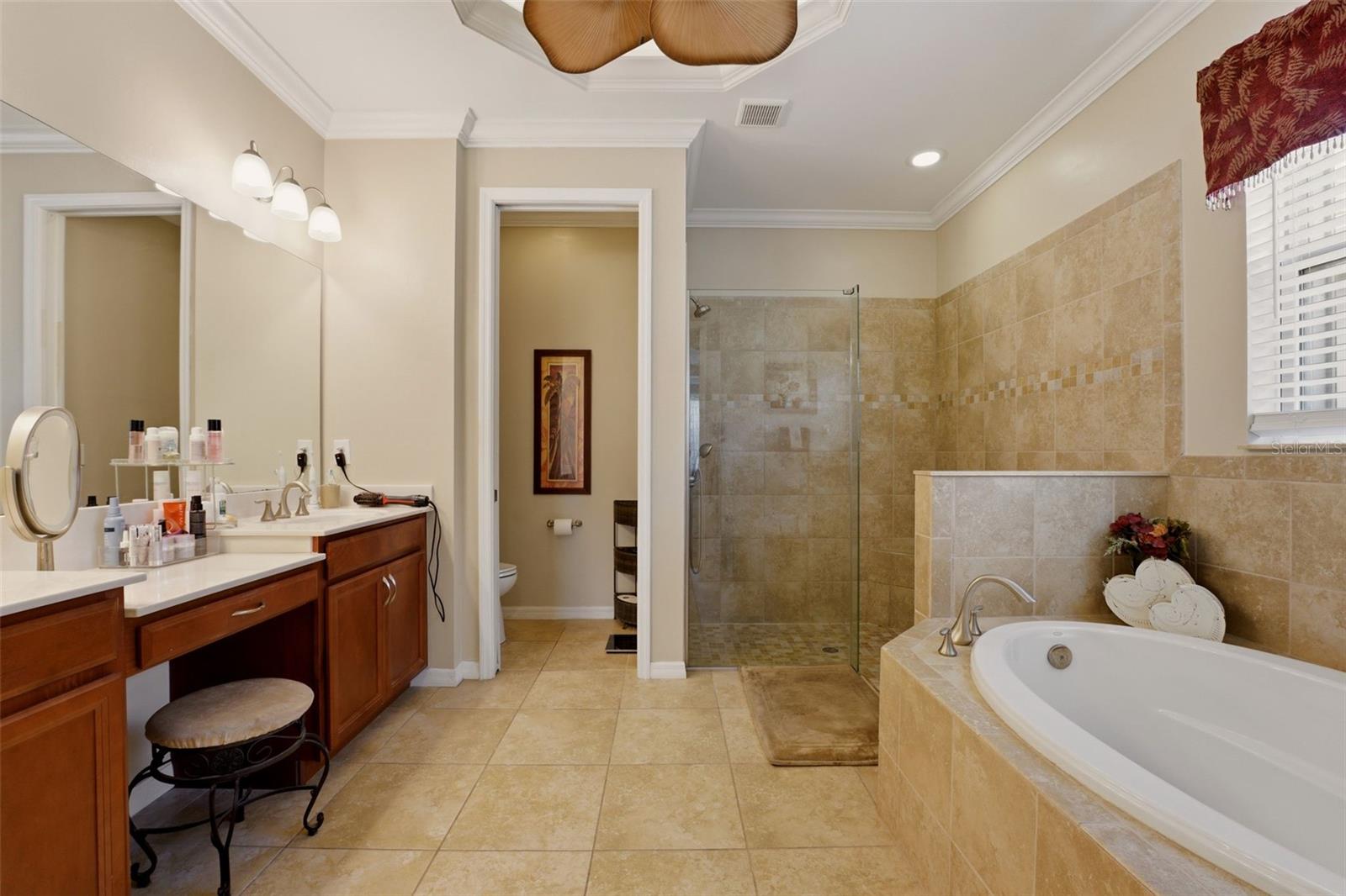 CARIBBEAN VILLAGE - Residential