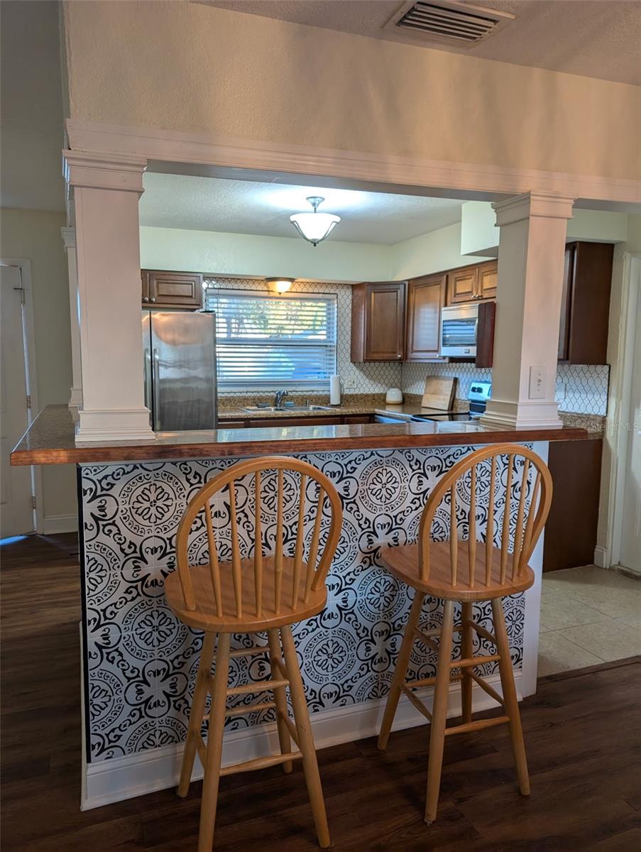 LAKESIDE TERRACE 1ST ADD - Residential Lease