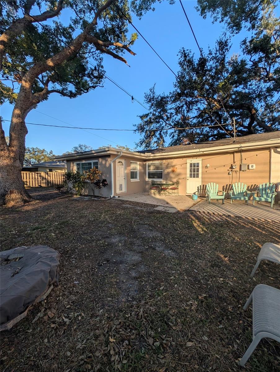 LAKESIDE TERRACE 1ST ADD - Residential Lease