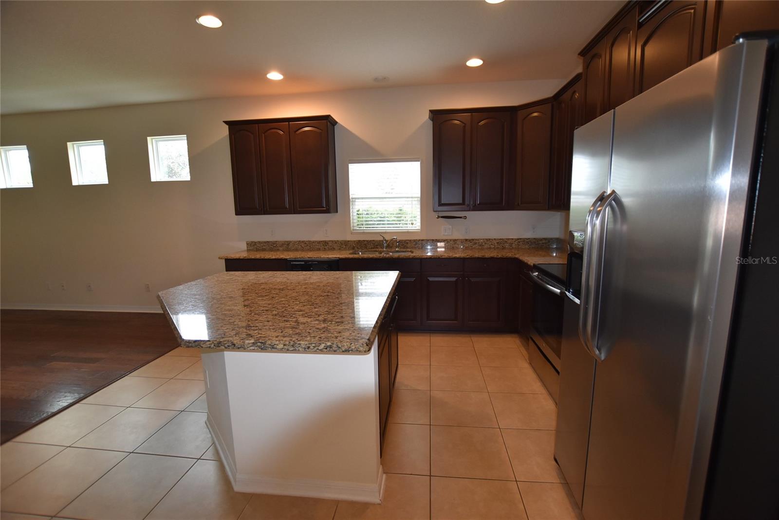 WATERSIDE POINTE PH I I P S T - Residential Lease