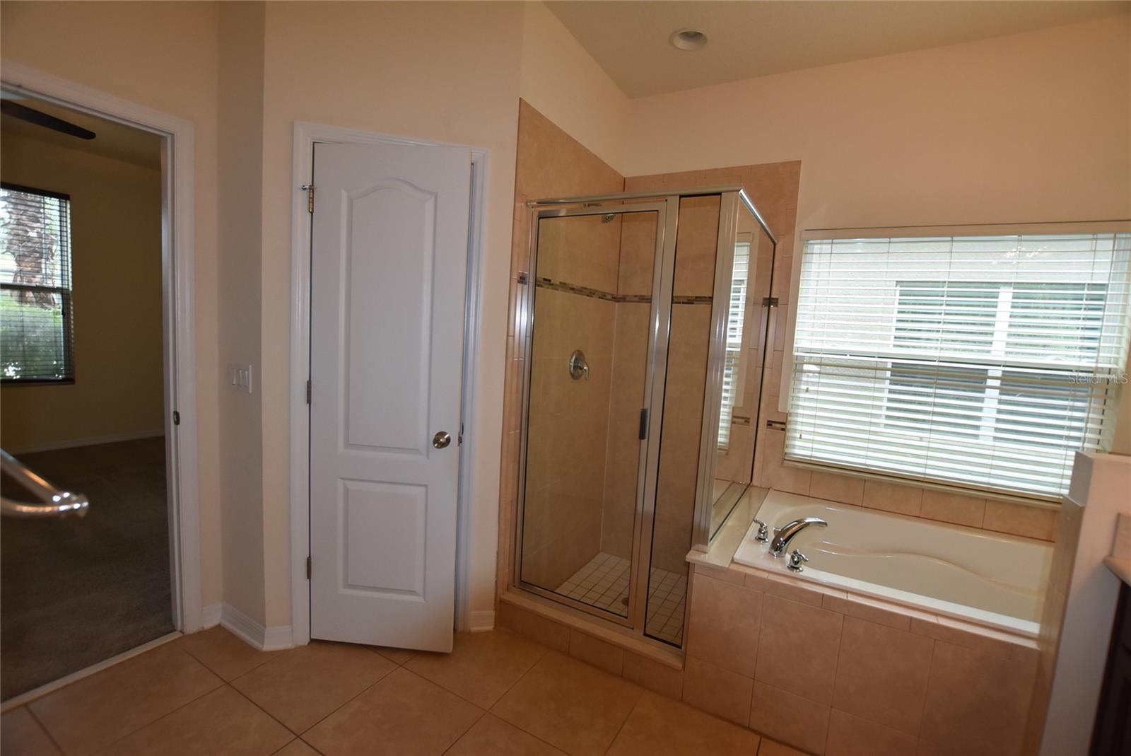 WATERSIDE POINTE PH I I P S T - Residential Lease